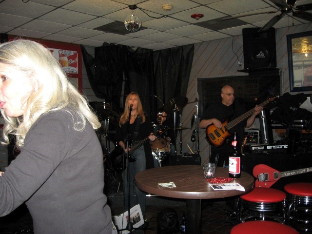 T J's Half Time Bar & Grill